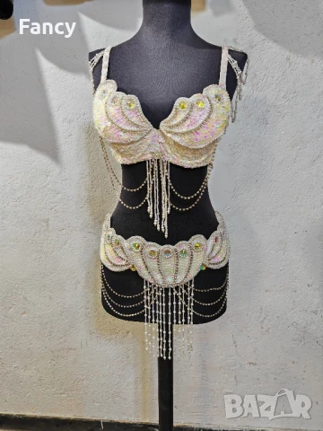 Танцови костюми 9 комплекта, снимка 9 - Спортна екипировка - 50982482