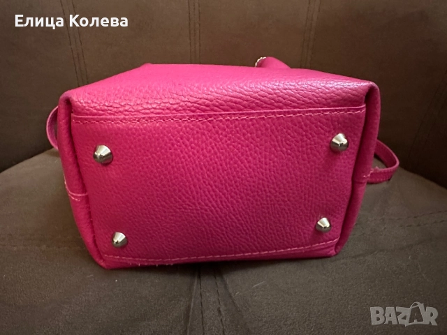 Mangotti малка дамска цикламена чанта естествена кожа , снимка 3 - Чанти - 52587955