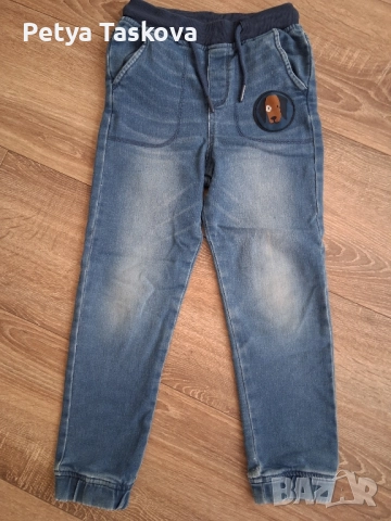 Детски дънки р-р. 122, снимка 2 - Детски панталони и дънки - 52524243
