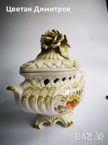 Made in Italy, винтидж порцеланова бонбонера, ръчно изработена 