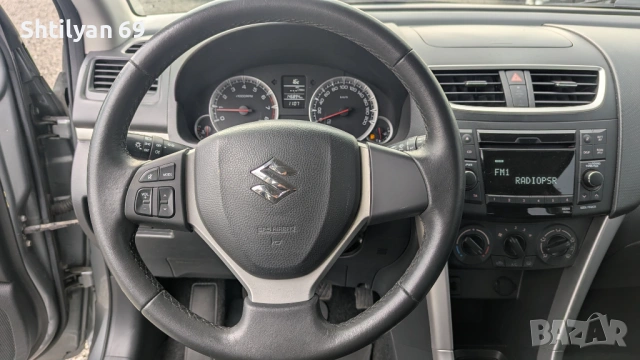 Сузуки Суифт 1.3i, снимка 10 - Автомобили и джипове - 53723900