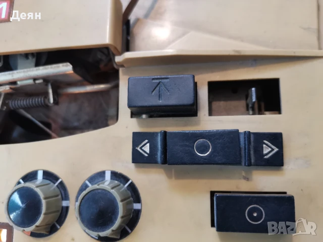 Tesla transistor b41, работещ магнитофон, снимка 10 - Радиокасетофони, транзистори - 50860627