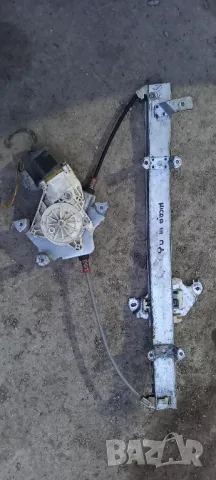 Стъклоповдигач Nissan Micra III