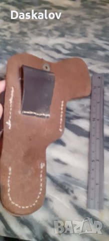 Продавам стар кожен кобур за пистолет, снимка 5 - Оборудване и аксесоари за оръжия - 39727767