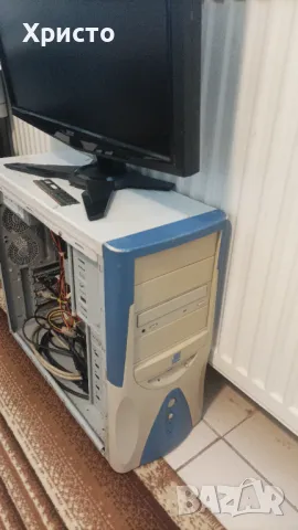 Настолен компютър и монитор Acer G225HQV