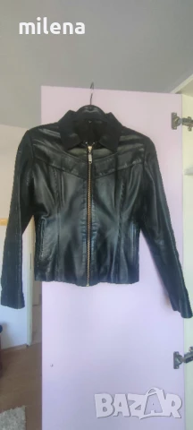 Черно кожено яке