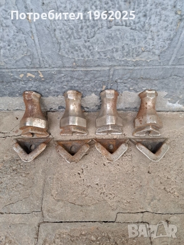 Комплект Соц Стари Чугунени Крака От Стара Печка., снимка 2 - Отоплителни печки - 51464205