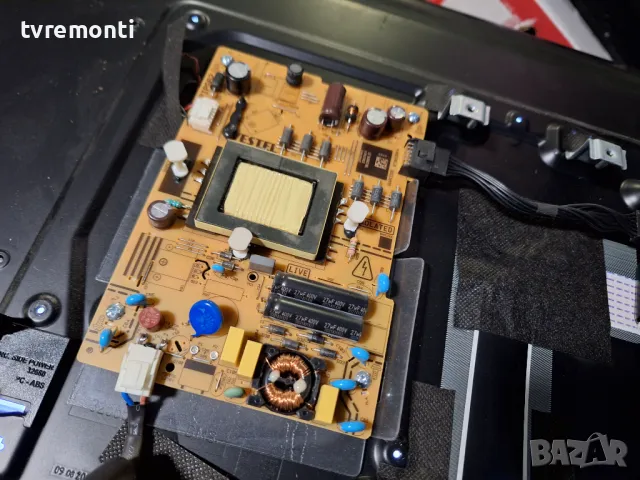 Платка захранване 17IPS62 от TOSHIBA 32LA2063DG 32inc DISPLAY VES315UNGB-L3-N52