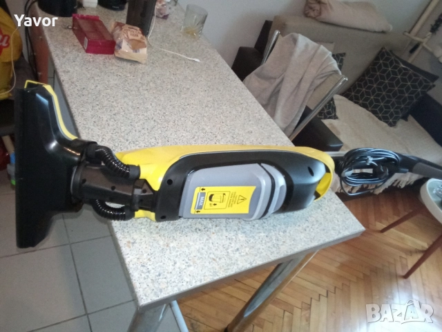 Работеща подочистачка KARCHER FC-5, снимка 5 - Прахосмукачки - 52157657