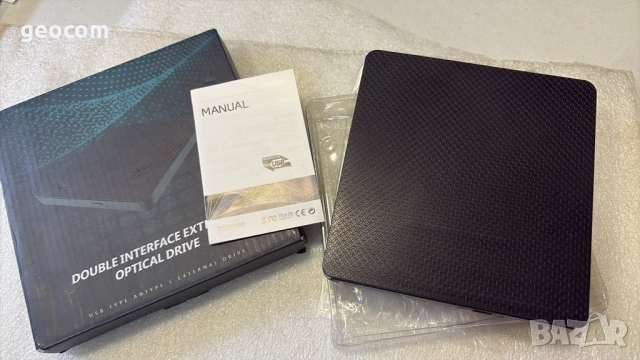 Външна CD/DVD-RW записвачка USB v.3.0+Type-C  (Нова,Черна), снимка 2 - Други - 51498175