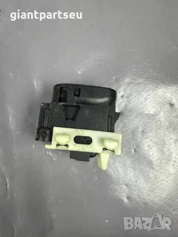 Бутон прозорец Мерцедес Mercedes-benz W203 A2038200210, снимка 3 - Части - 49090662