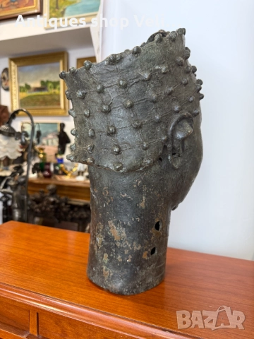 Африканско изкуство бронзова глава Бенин №7390 , снимка 9 - Антикварни и старинни предмети - 51880842