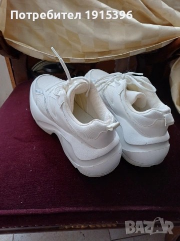 Зара бели маратонки , снимка 4 - Маратонки - 53339759