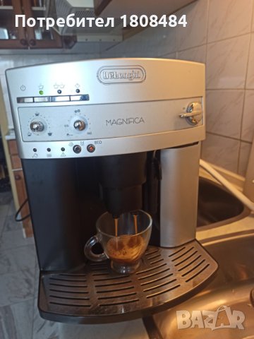Кафеавтомат Делонги Магнефика, работи отлично и прави хубаво кафе с каймак и капучино , снимка 5 - Кафемашини - 41478269