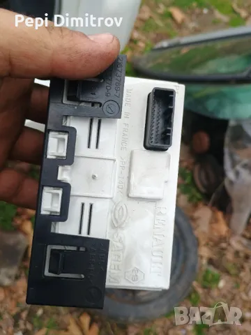 дисплей Renault Megane II  8200350498, снимка 3 - Части - 49651408