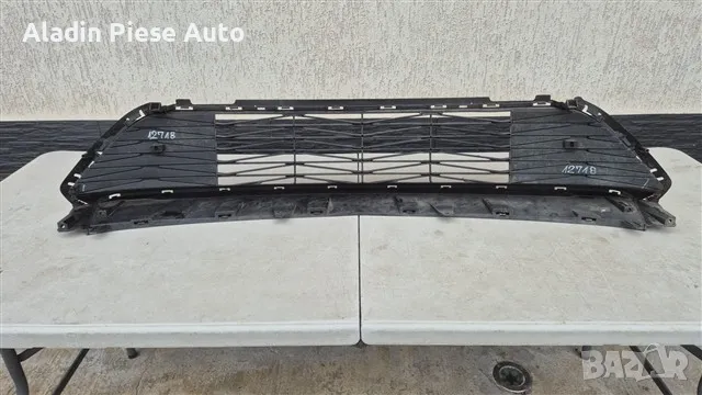 Долна централна решетка Kia Ceed 3 Фейслифт година 2022 2023 2024 2025 код 86560J7DAO, 86560-J7DAO, снимка 4 - Аксесоари и консумативи - 50439270