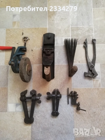 Стари инструменти от 30-50години.