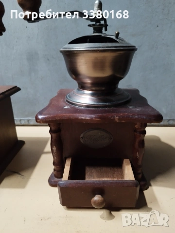 кафемелачки от дърво и метал, снимка 3 - Антикварни и старинни предмети - 53350792