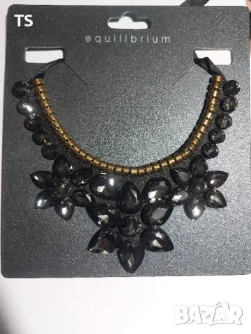 Красиво дамско черно колие , снимка 4 - Колиета, медальони, синджири - 40506562
