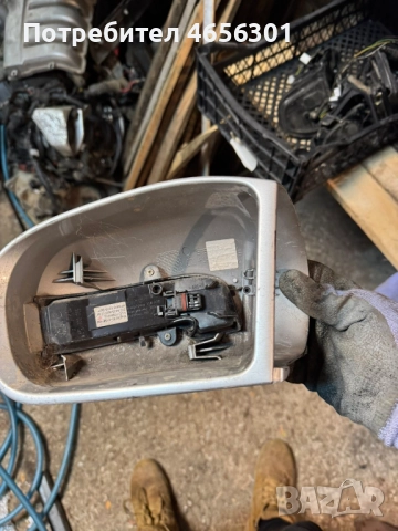 Капачка за ляво огледало на Мерцедес Mercedes W211 само за 50лв. A2038101564 41-3135-435