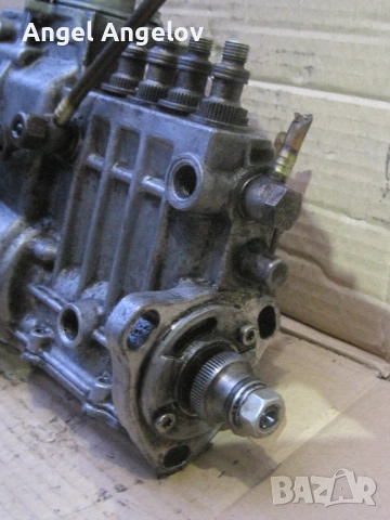 ГНП  Mercedes-Benz W123 | 2.4 D BOSCH 0400074922 6160707801, Mercedes W123 Mb100 / Bus 240D, снимка 2 - Части - 53854424