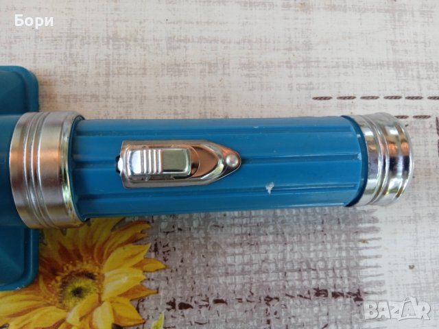 Стара лупа с подсветка/крушка /3, снимка 3 - Други ценни предмети - 41353215