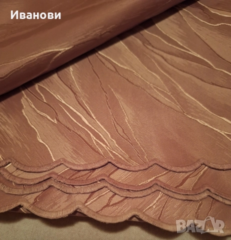 пепел от роза, нова, плътна 160 × 120 см, снимка 2 - Покривки за маси - 52696233