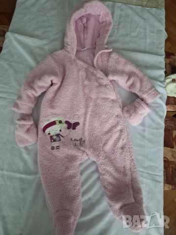 Плътен ромпър за бебе момиче. Размер 9-12м 