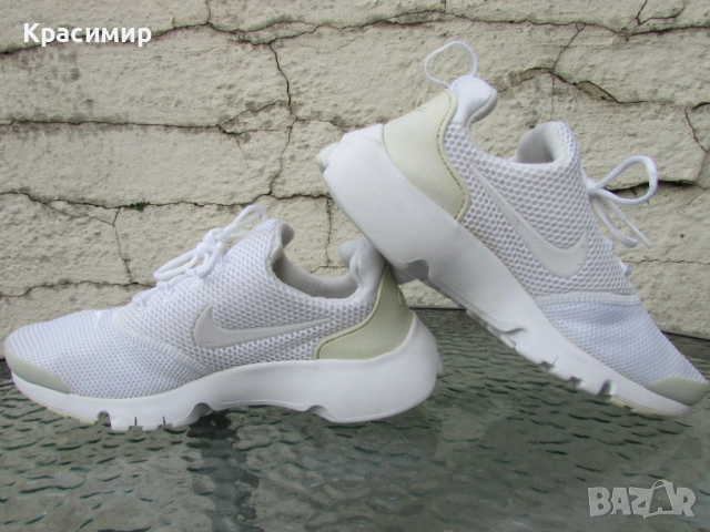 Дамски маратонки Nike Presto Fly, снимка 8 - Маратонки - 52530453