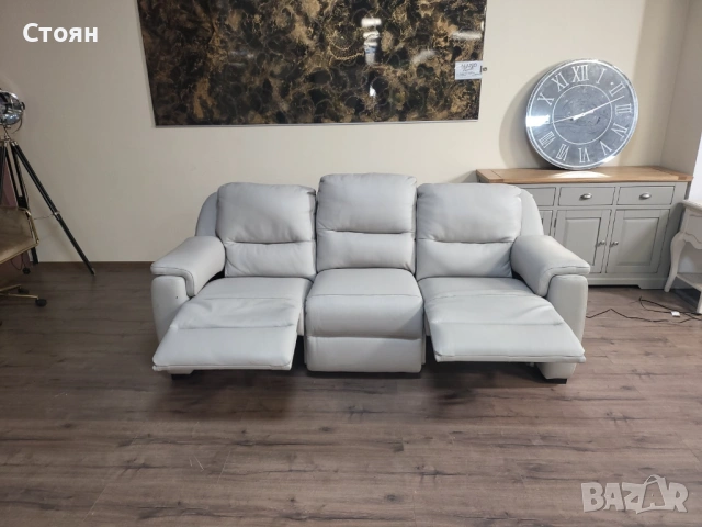 Италиански сив диван тройка Avola с електрически релакс механизъм, снимка 12 - Дивани и мека мебел - 53716857