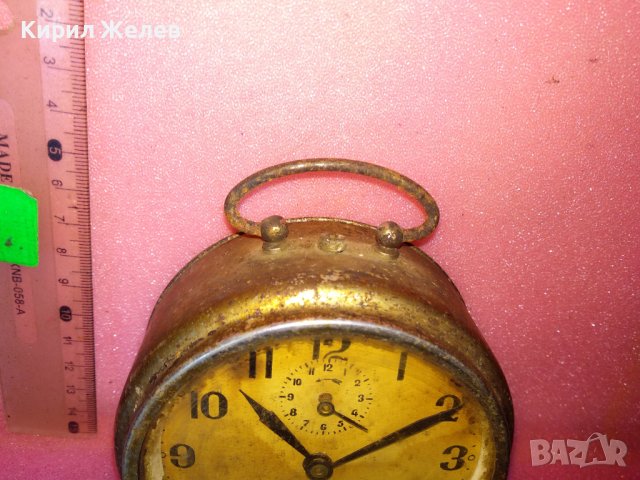 РОДИНА Стар КОЛЕКЦИОНЕРСКИ МЕХАНИЧЕН БЪЛГАРСКИ БУДИЛНИК РАНЕН СОЦ 43688, снимка 7 - Антикварни и старинни предмети - 44466136