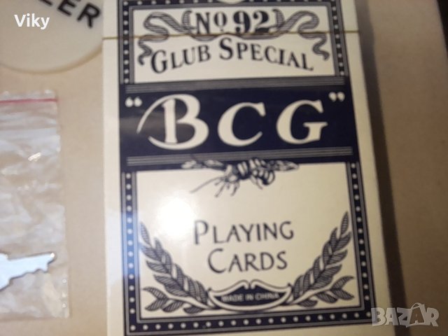 Куфарче със зарове карти и жетони, снимка 5 - Други ценни предмети - 42299472