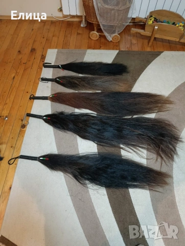 Кукерски маски конски опашки на бич черепи, снимка 2 - Антикварни и старинни предмети - 53122095