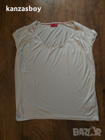 hugo boss Dera - страхотна дамска тениска КАТО НОВА, снимка 4 - Тениски - 36015714