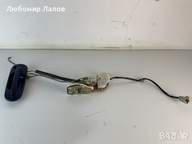 Предна лява брава дръжка Honda CR-V I (95-01)г. 