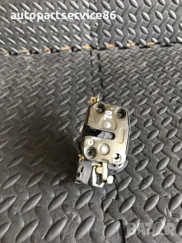 Механизъм за заключване на задна дясна врата за KIA Sportage (1999-2002)