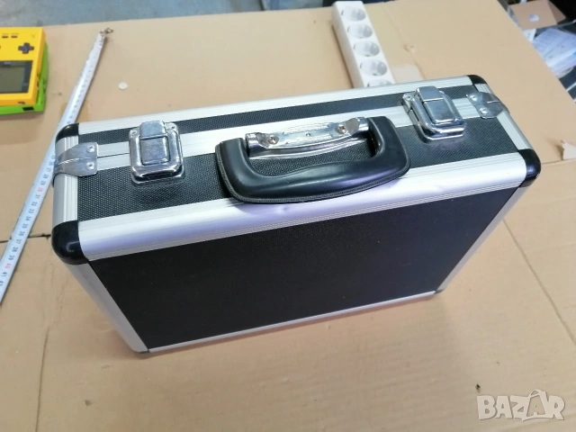 Алуминиево куфарче , снимка 3 - Куфари с инструменти - 53422970