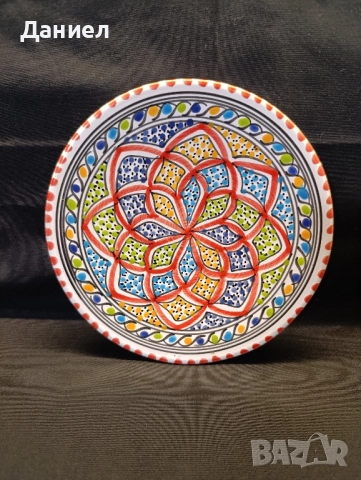 Ръчно рисувана чиния от Тунис 