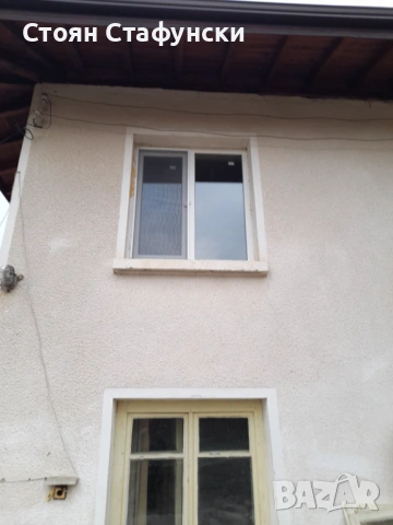 Къща в село Голяма Желязна  на 600м. От центъра и 2,5км от язовир сопжт, снимка 3 - Къщи - 53020020