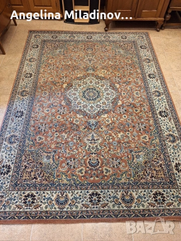 Персийски килим 