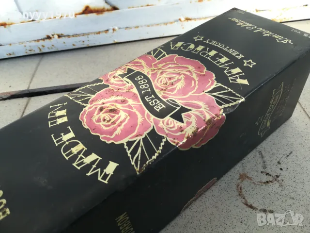 FOUR ROSES-СТАРА КУТИЯ ЗА КОЛЕКЦИЯ, снимка 4 - Колекции - 48448570