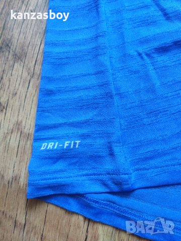 nike - страхотен дамски потник КАТО НОВ , снимка 7 - Потници - 40920049