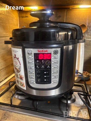 Мултикукър Тефал използван с програми за готвене