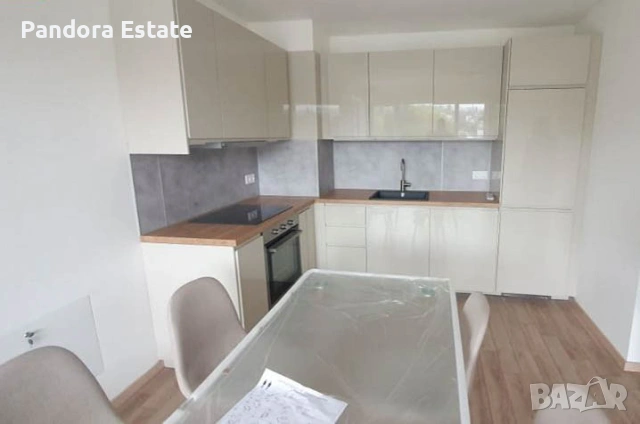 Продава тристаен апартамент в кв. Обеля 1