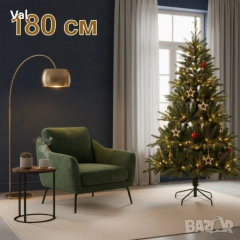 Красива коледна елха с естествено излъчване-празниците започват тук