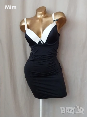  SPRIT 80 D Моделираща черна рокля с твърда чашка 