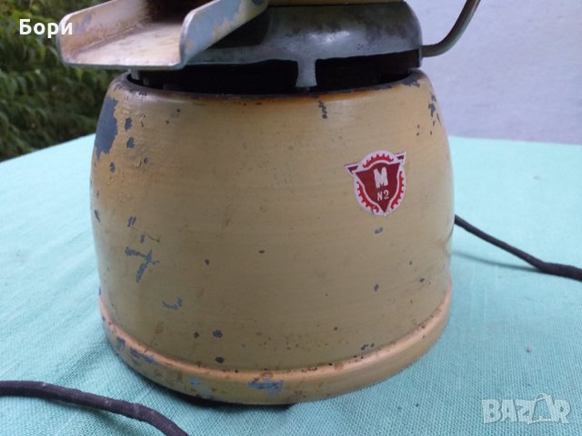 Стара метална сокоизтисквачка, снимка 2 - Сокоизстисквачки и цитрус преси - 34309665