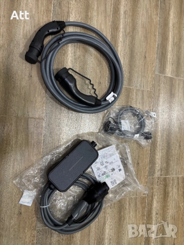  BMW Комплект зарядно 16 A Flexible Fast Charger c кабел за контакт шуко 