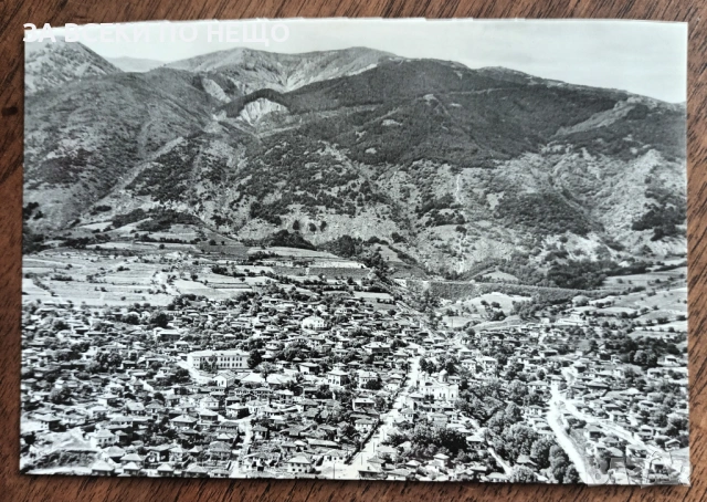 4 БРОЯ КАРТИЧКИ ЧЕРНО-БЕЛИ ОТ 1960-ТЕ ГОДИНИ