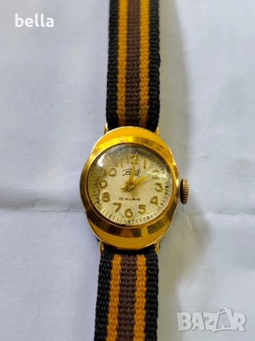 Дамски позлатен часовник Заря